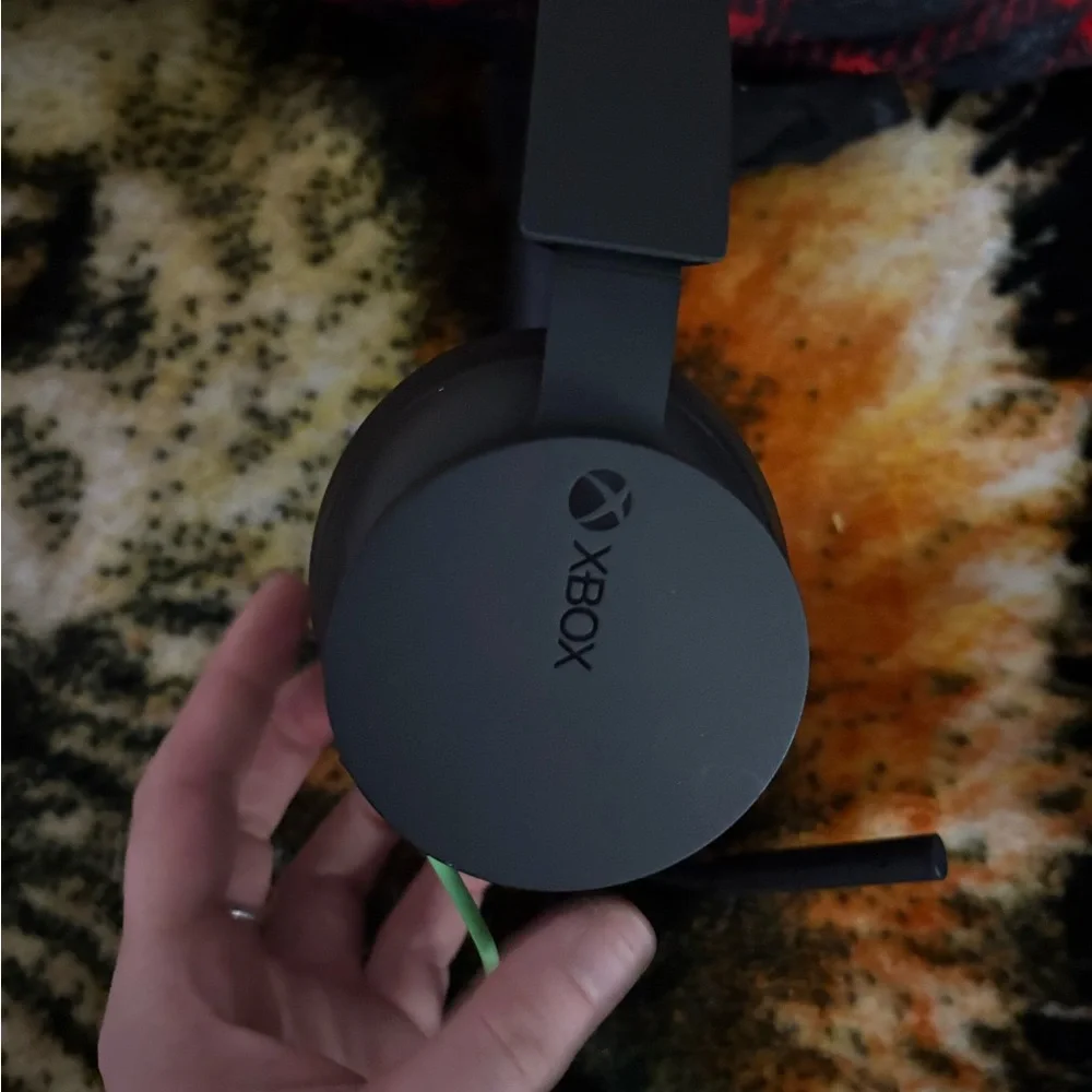 Premium Black Wireless Gaming Headset